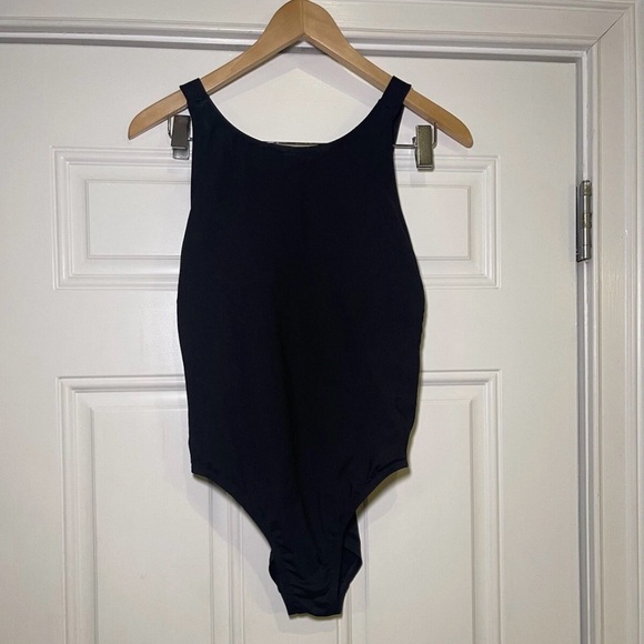 Andie Classic Black Swimwear - Picture 2 of 4